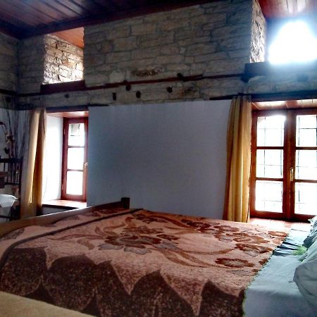 Ruols Guesthouse Gjirokaster Bagian luar foto